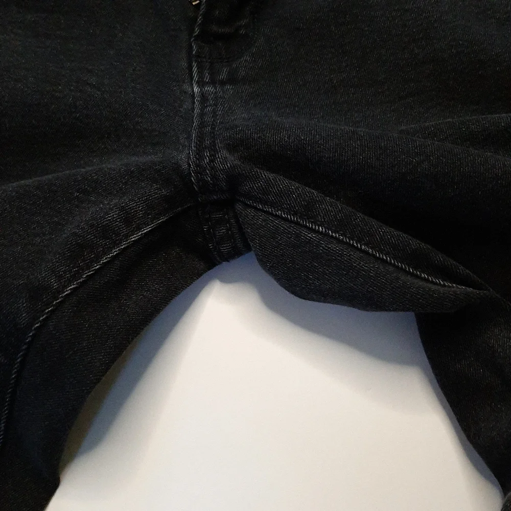 Old Navy Straight-Leg Built-In Flex Black Jeans